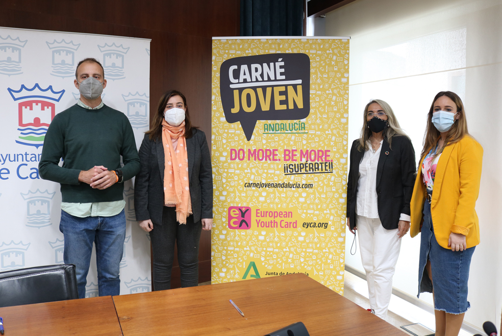 El Ayuntamiento impulsa iniciativas para los jóvenes y gestiona nuevas líneas de ayudas con el Instituto Andaluz de la Juventud