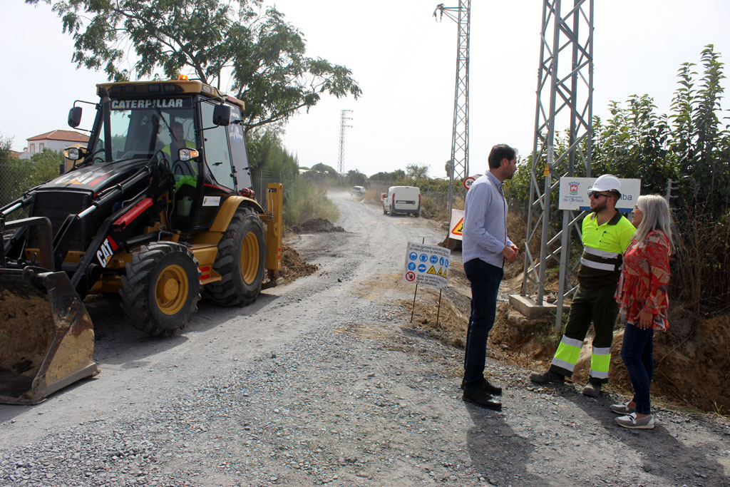 Comienzan las obras de reparación del camino de Vallecamba, tras las numerosas gestiones realizadas por el Ayuntamiento