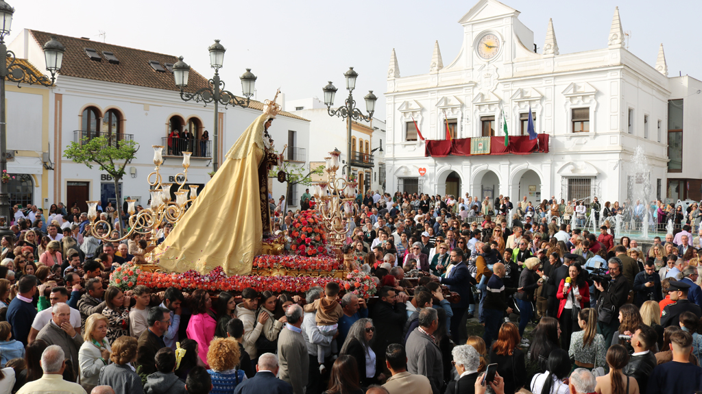 La procesión de la Virgen del Carmen cierra con broche de oro la Semana Santa cartayera