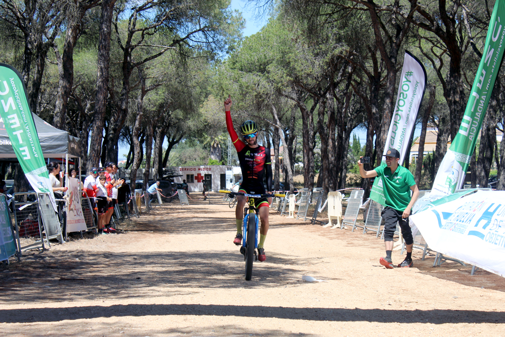 250 corredores participan en el III Rally BTT ‘Pinares de Cartaya’, por primera vez puntuable para el ránking andaluz