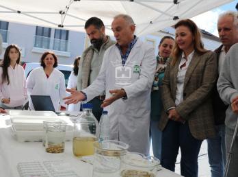 El Ayuntamiento celebra el Día de la Ciencia y acerca a los estudiantes cartayeros a la investigación